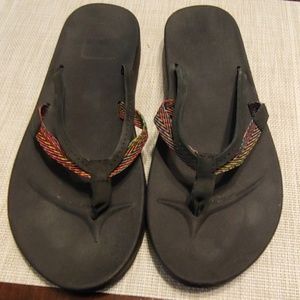 Teva flip flops sz 8 like new